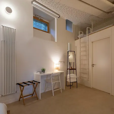Refugio De Paz Y Encanto En El Corazón De Con Vistas Al Mar Apartamento