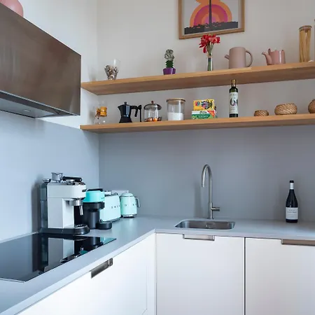 Refugio De Paz Y Encanto En El Corazon De Con Vistas Al Mar