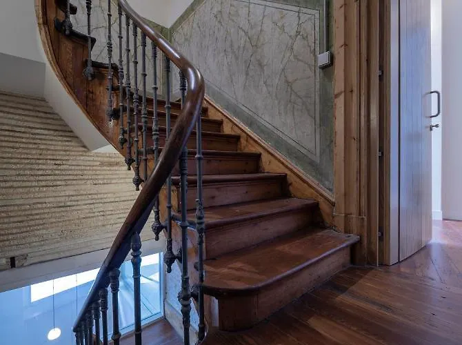 Refugio De Paz Y Encanto En El Corazon De Con Vistas Al Mar