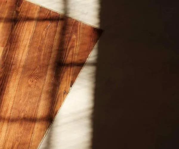 Refugio De Paz Y Encanto En El Corazon De Con Vistas Al Mar